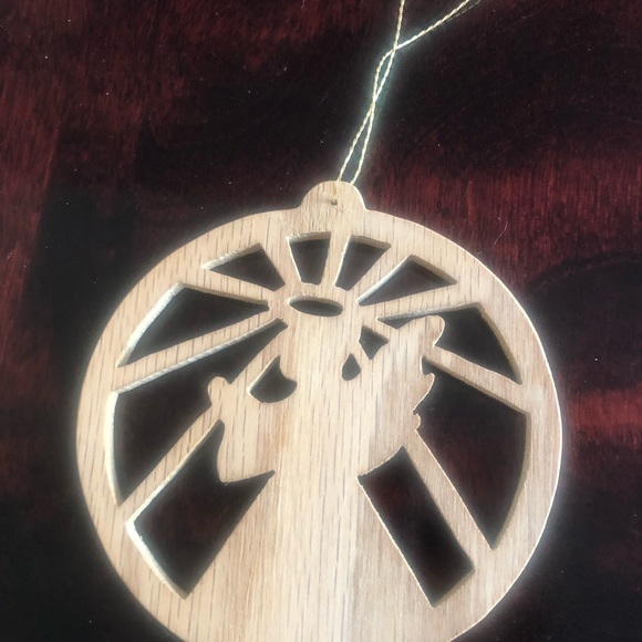 Lot of Five Wooden Christmas Ornaments 🎄 - Picture 7 of 8